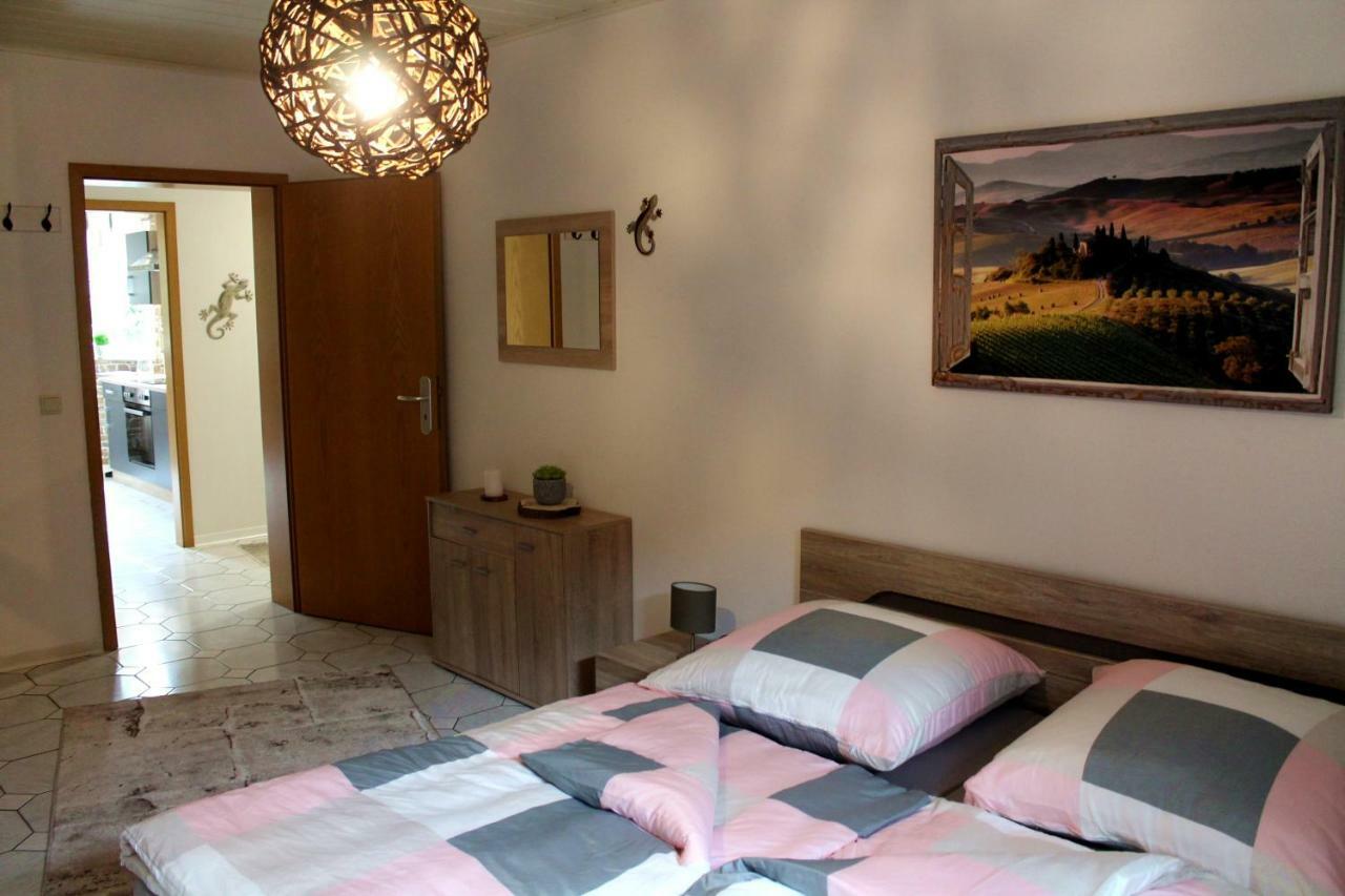 Ferienwohnung " Gecko 2 " Andernach Exteriör bild