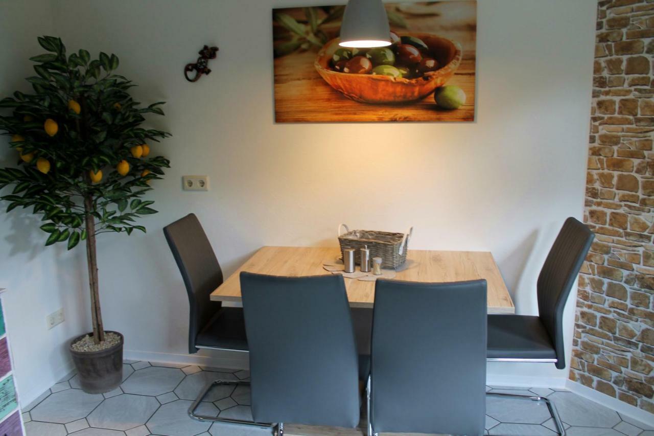 Ferienwohnung " Gecko 2 " Andernach Exteriör bild